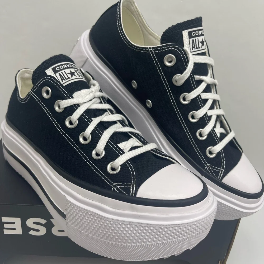 Converse WMNS Chuck Taylor All Star Lift Double Stack Platform Canvas Sneakers
